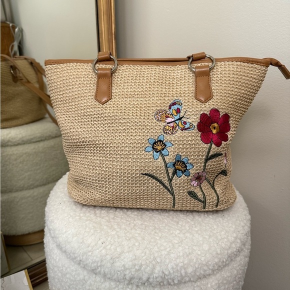 Floral Embroidered woman’s Tan woven Tote Bag - Picture 2 of 16
